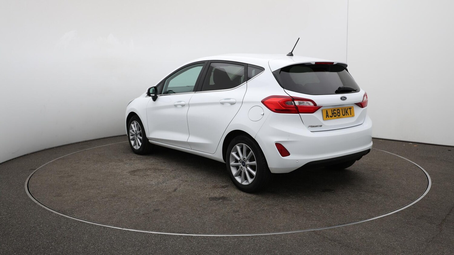 Used Ford Fiesta 2018 for sale - 76060981: Photo 60