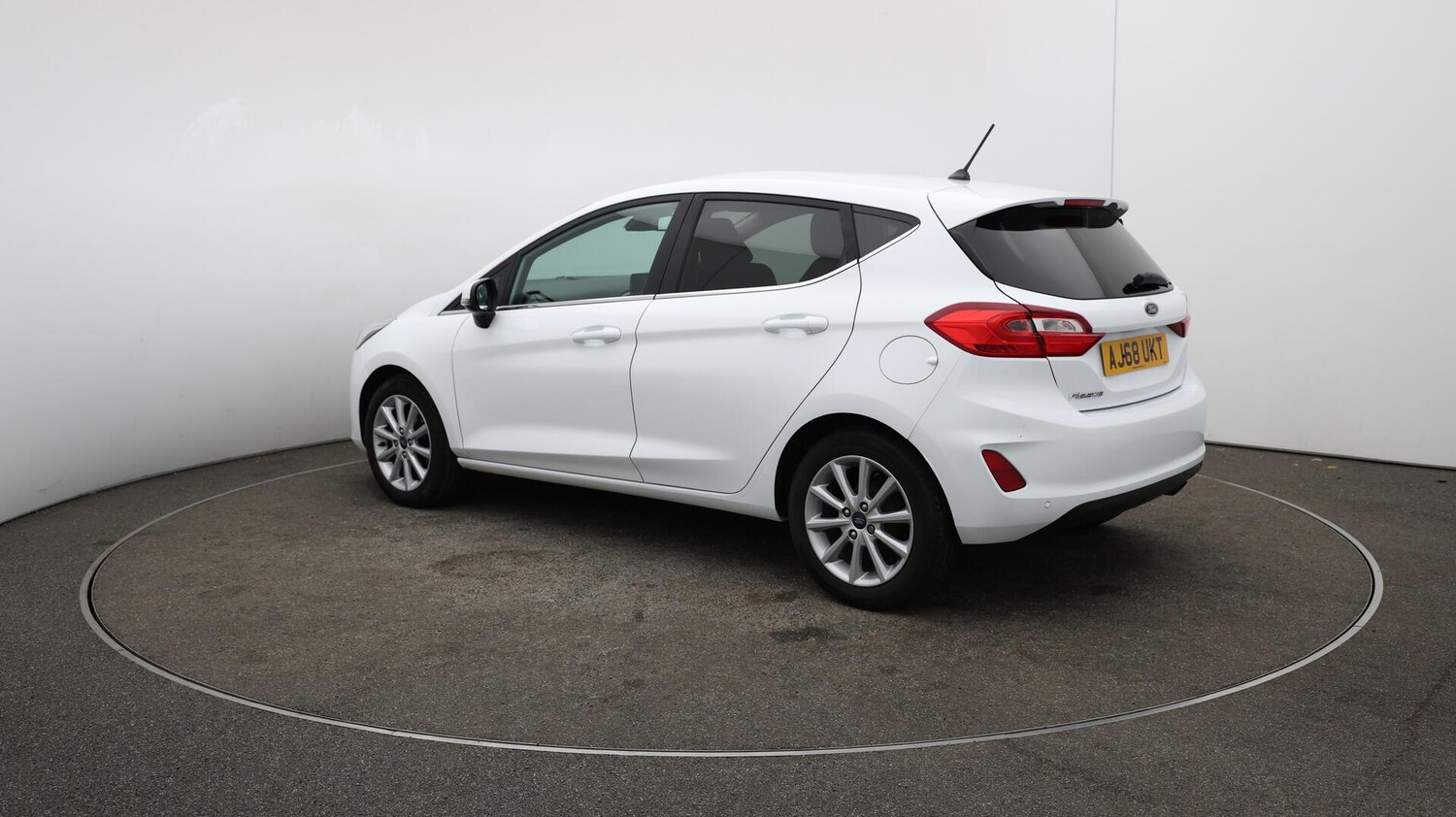 Used Ford Fiesta 2018 for sale - 76060981: Photo 61