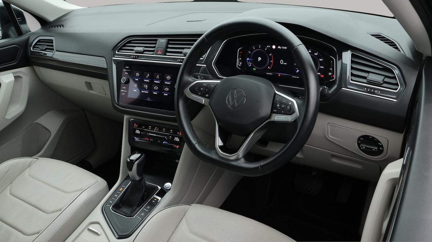 Used Volkswagen Tiguan Allspace 2023 for sale - 76189865: Photo 10