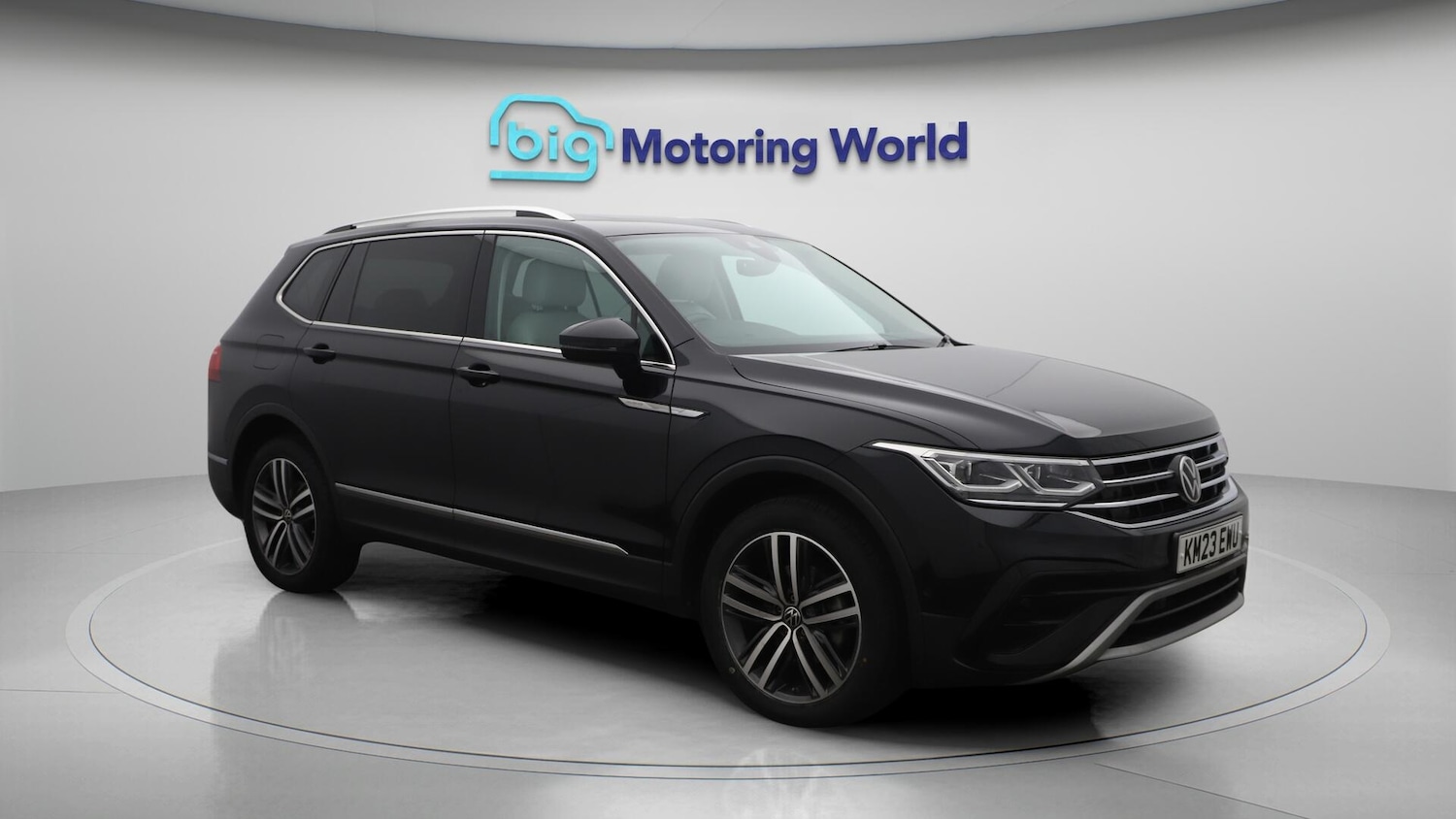 Used Volkswagen Tiguan Allspace 2023 for sale - 76189865: Photo 2