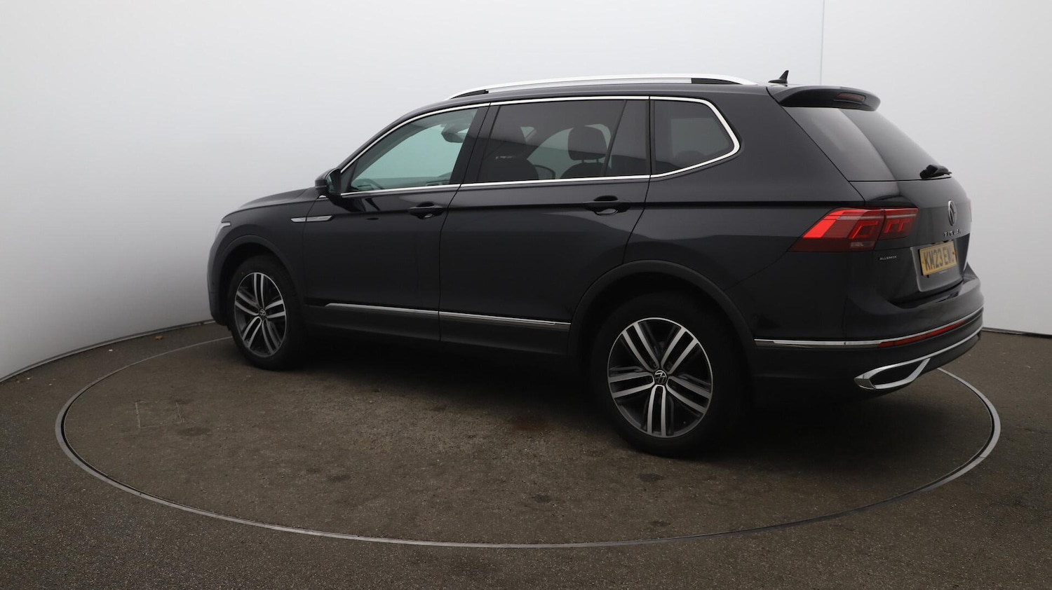 Used Volkswagen Tiguan Allspace 2023 for sale - 76189865: Photo 40