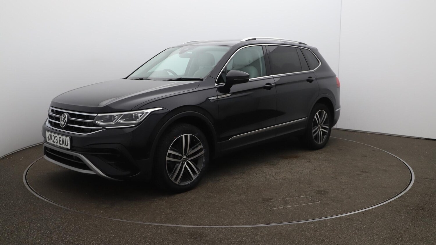 Used Volkswagen Tiguan Allspace 2023 for sale - 76189865: Photo 74
