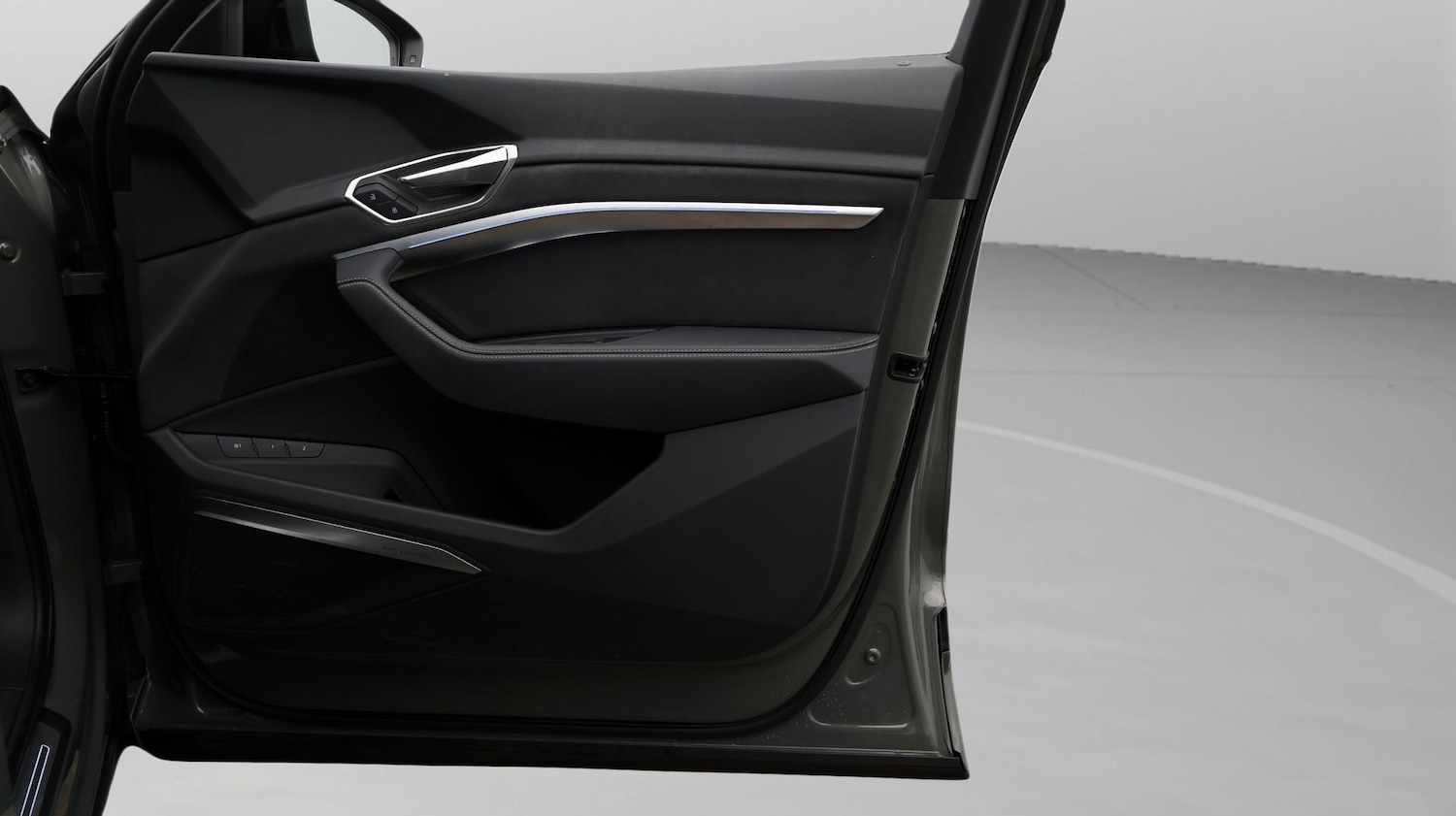 Used Audi Q8 2023 for sale - 77749628: Photo 15