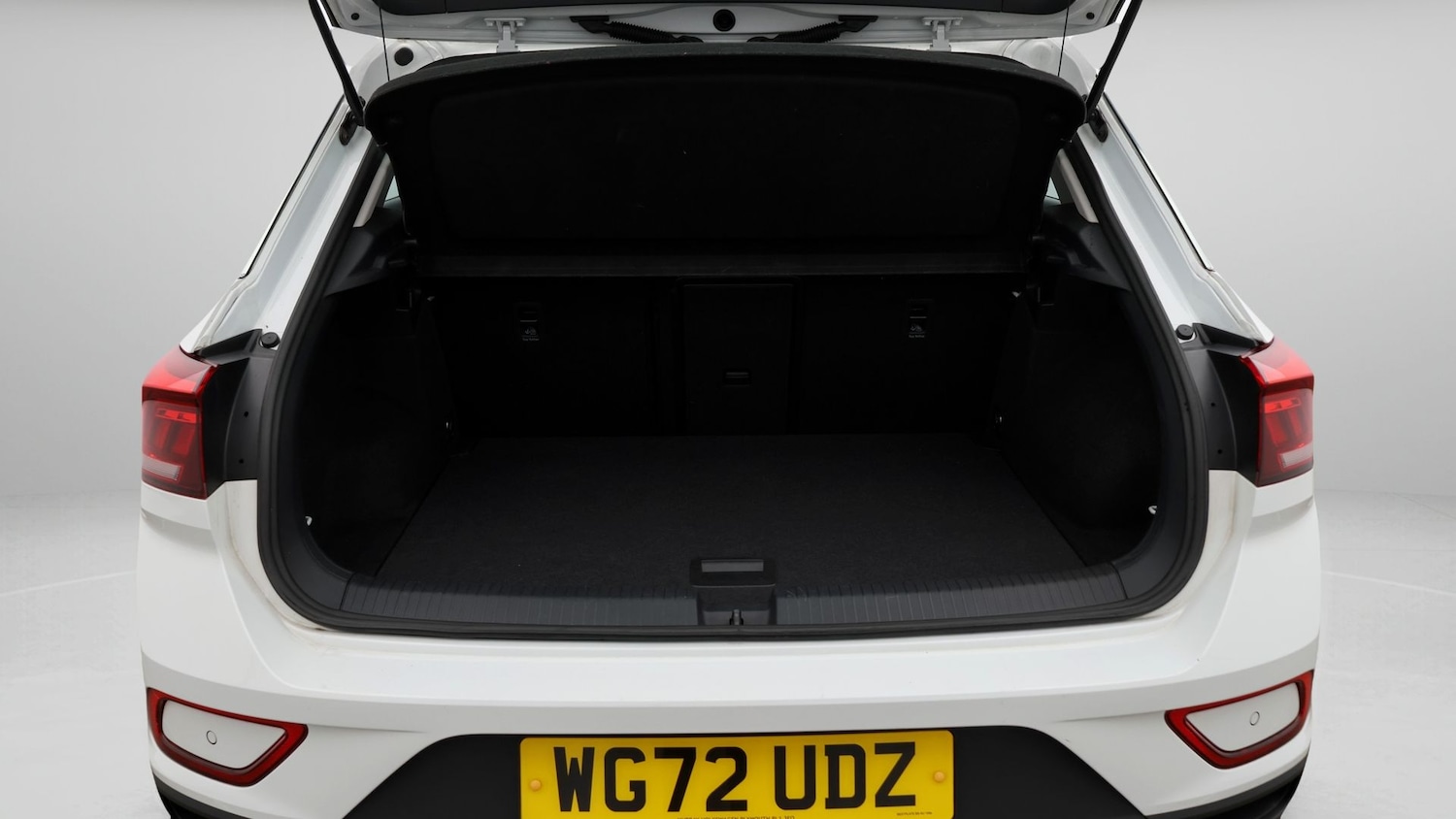 Used Volkswagen T-Roc 2022 for sale - 77790323: Photo 17