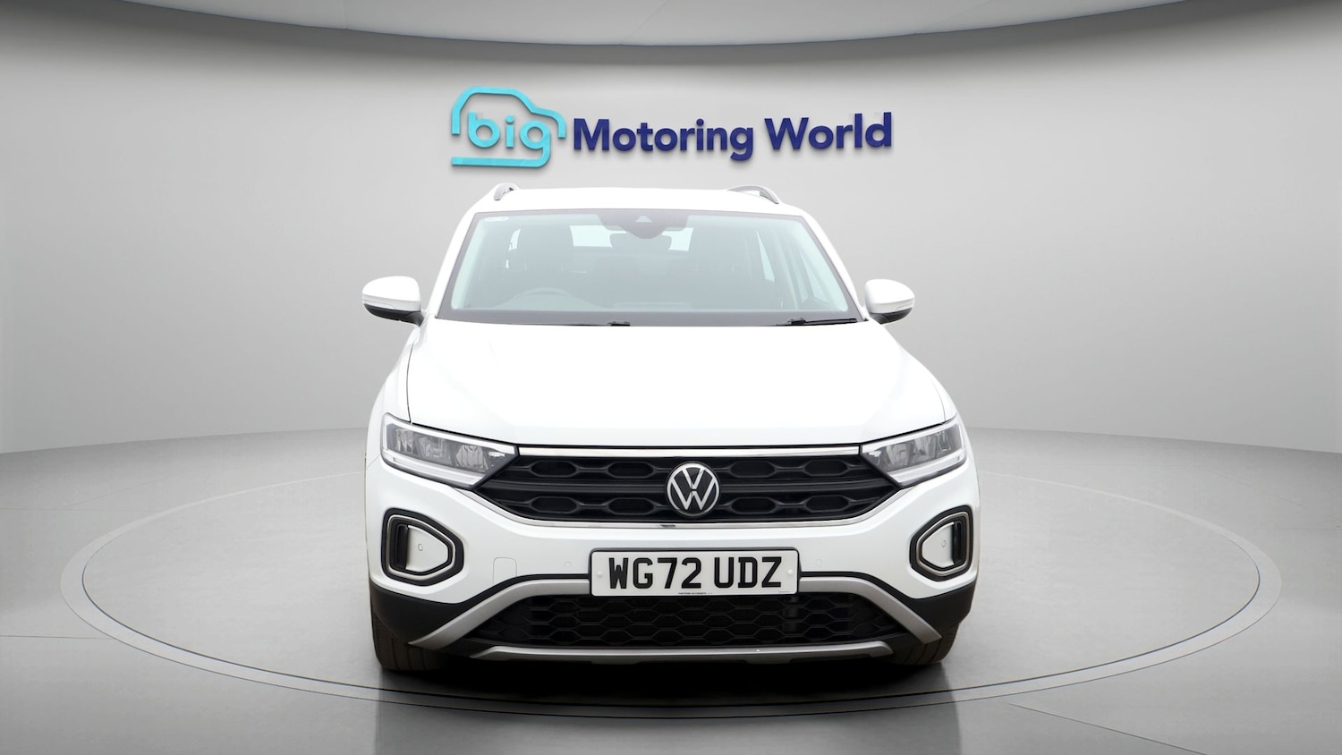 Used Volkswagen T-Roc 2022 for sale - 77790323: Photo 2