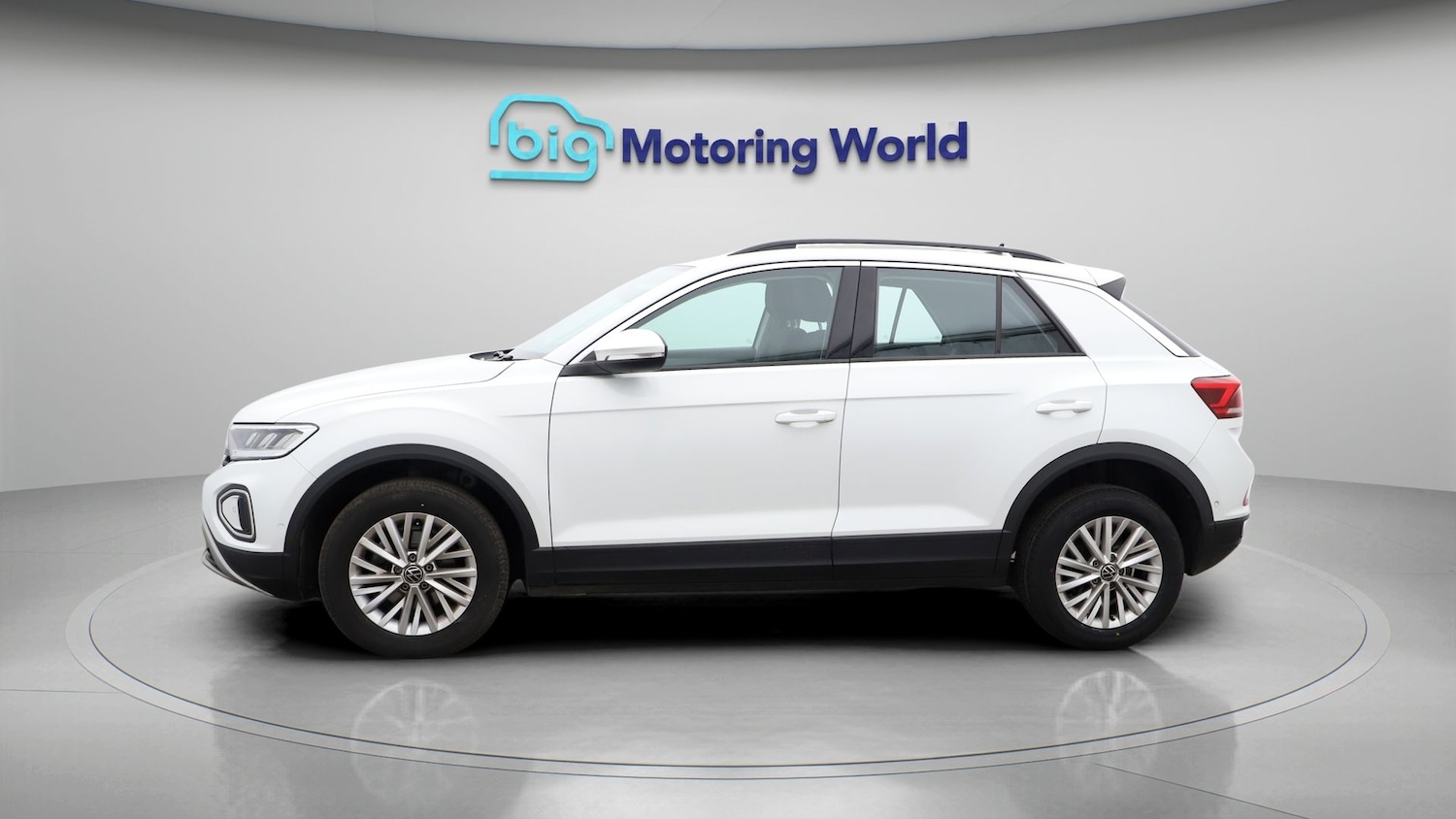 Used Volkswagen T-Roc 2022 for sale - 77790323: Photo 4