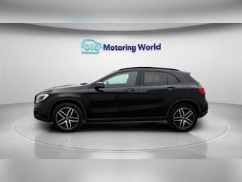 Used Mercedes-Benz GLA 2019 for sale - 77136755: Photo