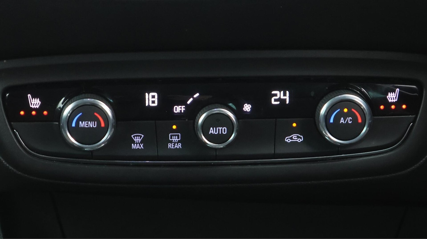 Used Vauxhall Crossland 2022 for sale - 76689645: Photo 13