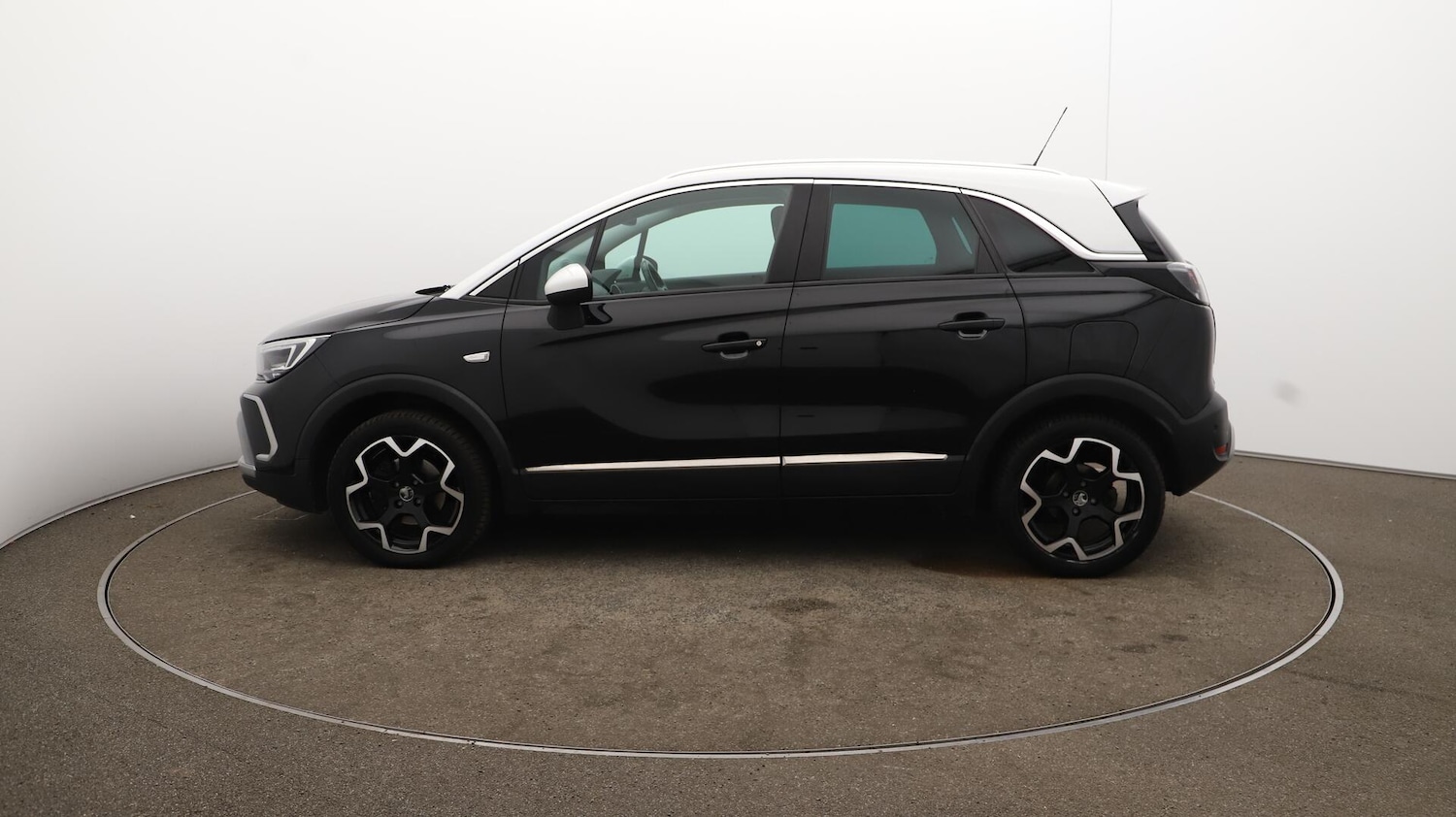 Used Vauxhall Crossland 2022 for sale - 76689645: Photo 64