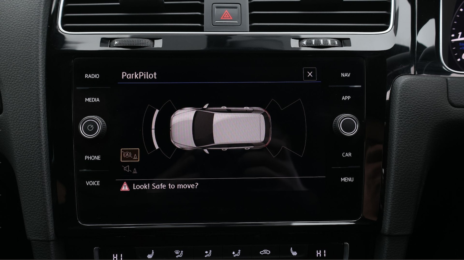 Used Volkswagen Golf 2018 for sale - 77749690: Photo 24