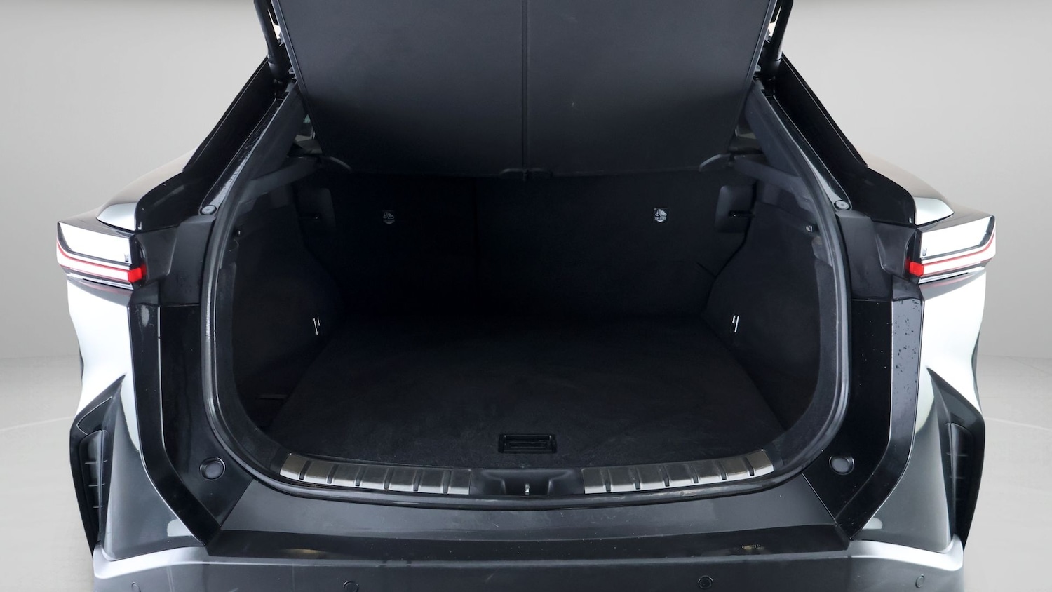 Used Lexus RZ 2024 for sale - 77744745: Photo 17