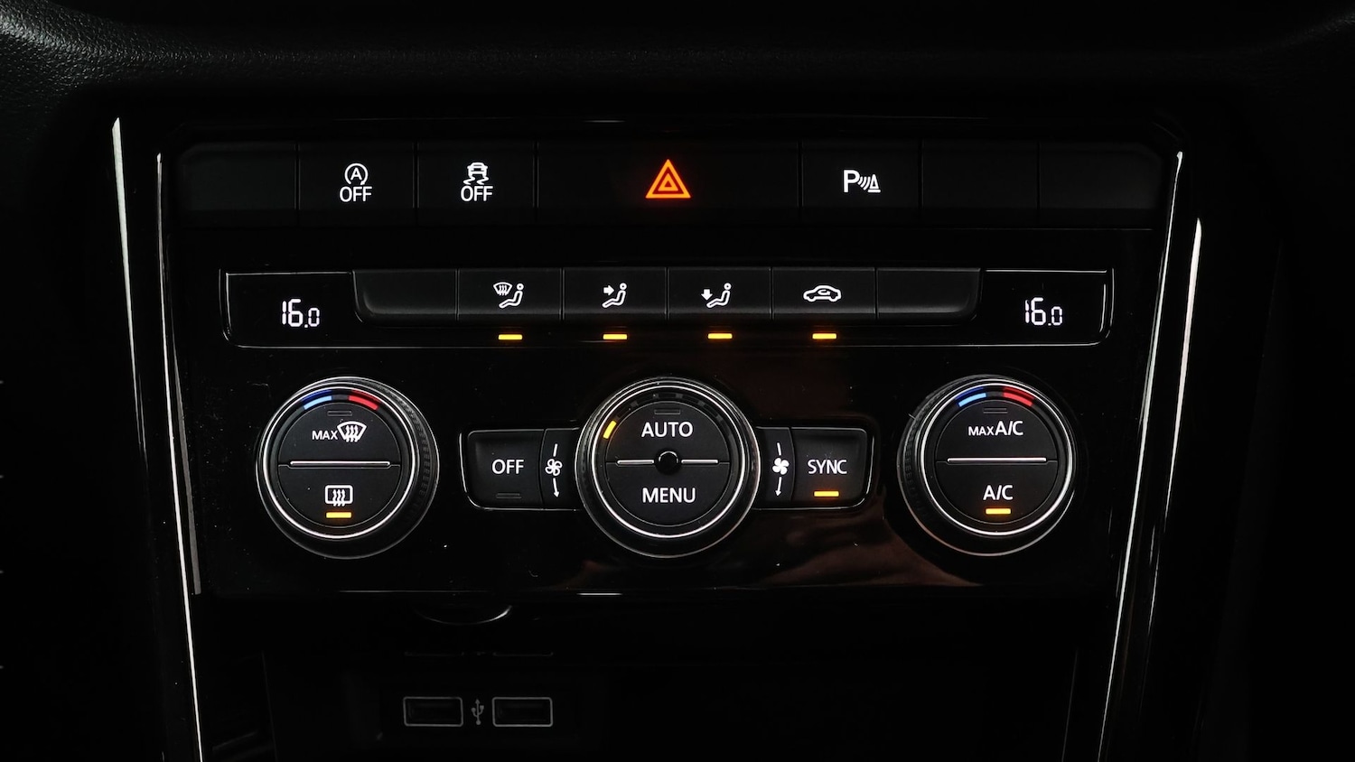 Used Volkswagen T-Roc 2019 for sale - 77700967: Photo 12