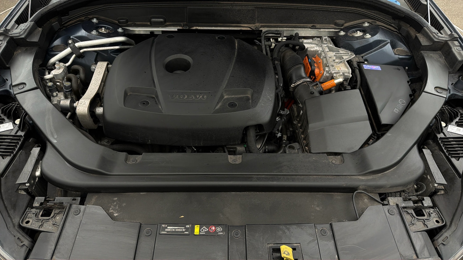 Used Volvo XC60 2023 for sale - 77947228: Photo 17