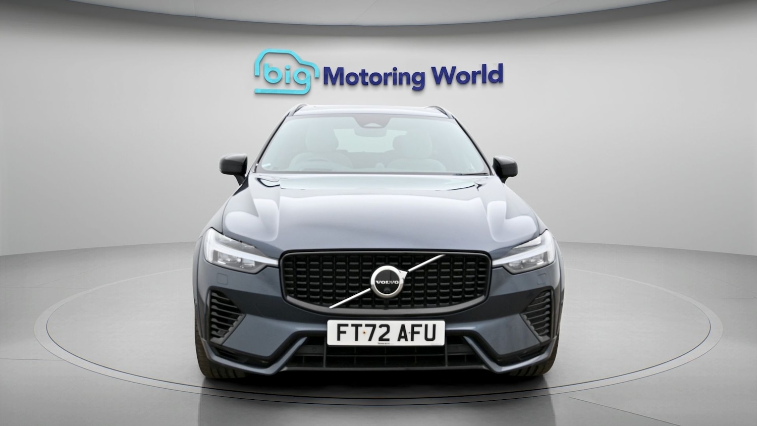 Used Volvo XC60 2023 for sale - 77947228: Photo 2