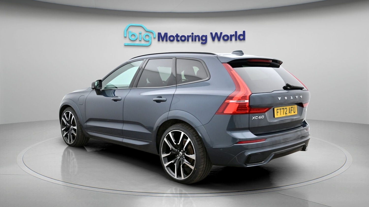 Used Volvo XC60 2023 for sale - 77947228: Photo 5