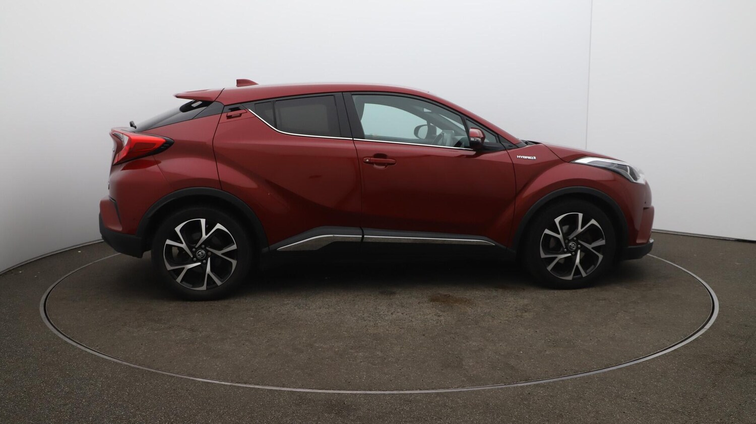 Used Toyota C-HR 2018 for sale - 76715334: Photo 52