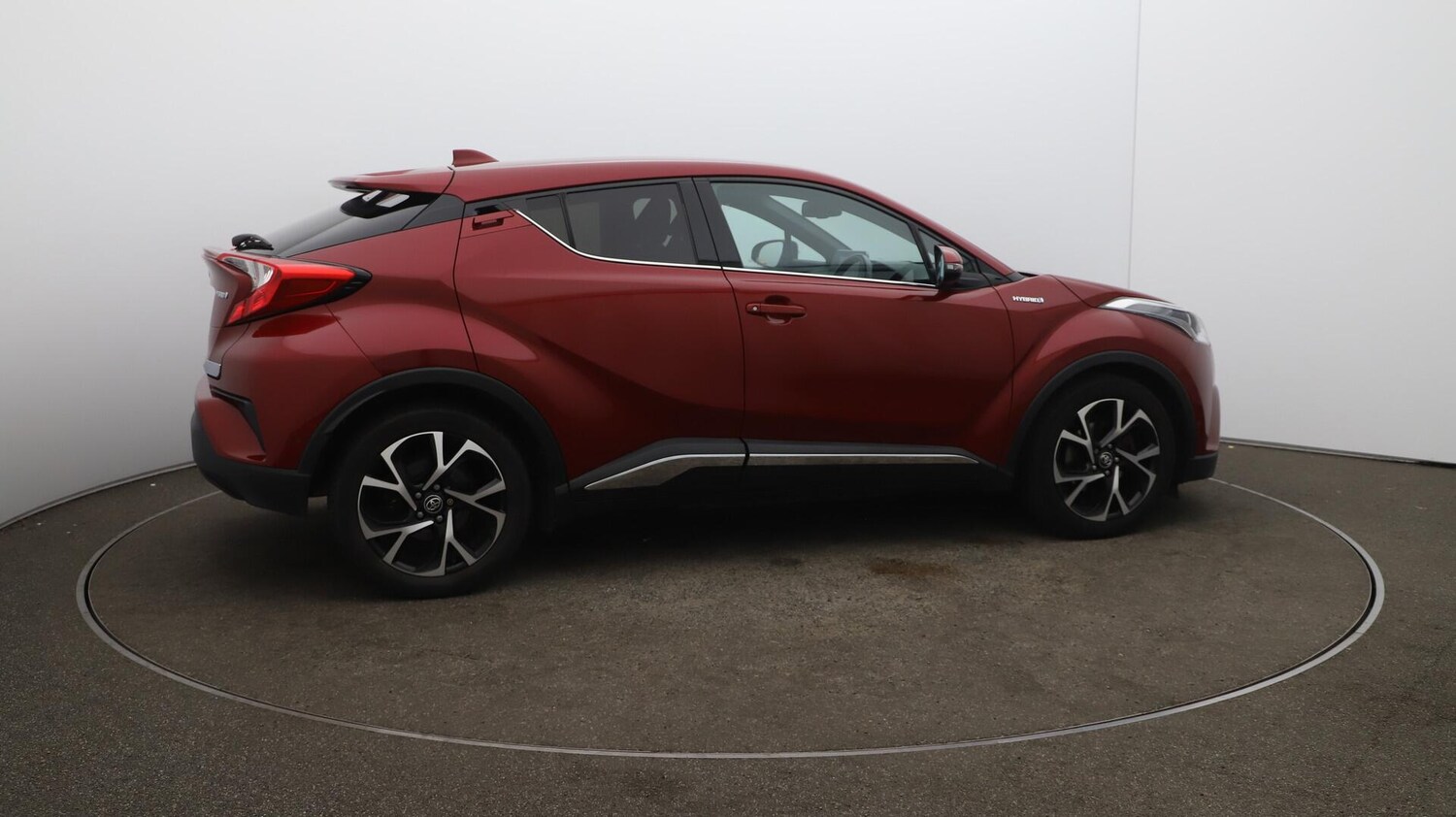 Used Toyota C-HR 2018 for sale - 76715334: Photo 53