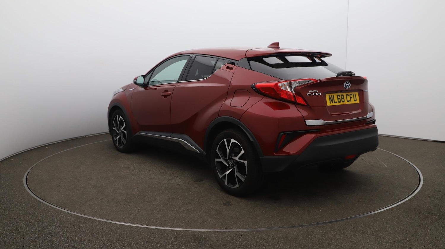 Used Toyota C-HR 2018 for sale - 76715334: Photo 64