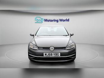 Used Volkswagen Golf 2018 for sale - 78357087: Photo