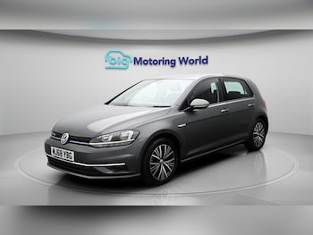 Used Volkswagen Golf 2018 for sale - 78357087: Photo