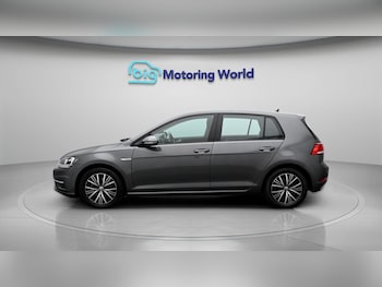 Used Volkswagen Golf 2018 for sale - 78357087: Photo