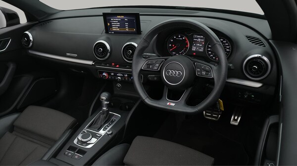 Used Audi A3 Cabriolet 2018 for sale - 76270393: Photo 10