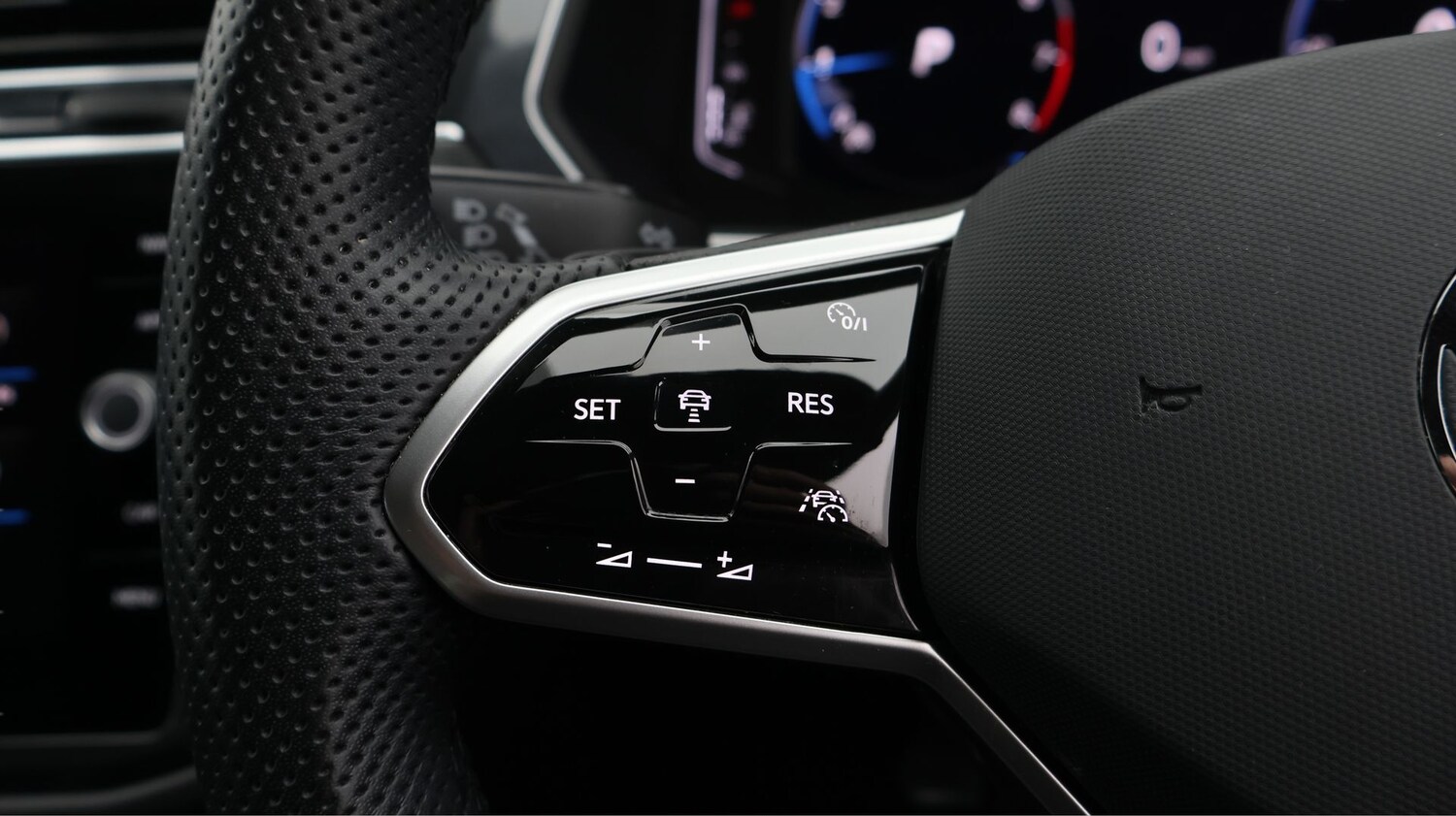 Used Volkswagen Tiguan 2023 for sale - 77789684: Photo 23