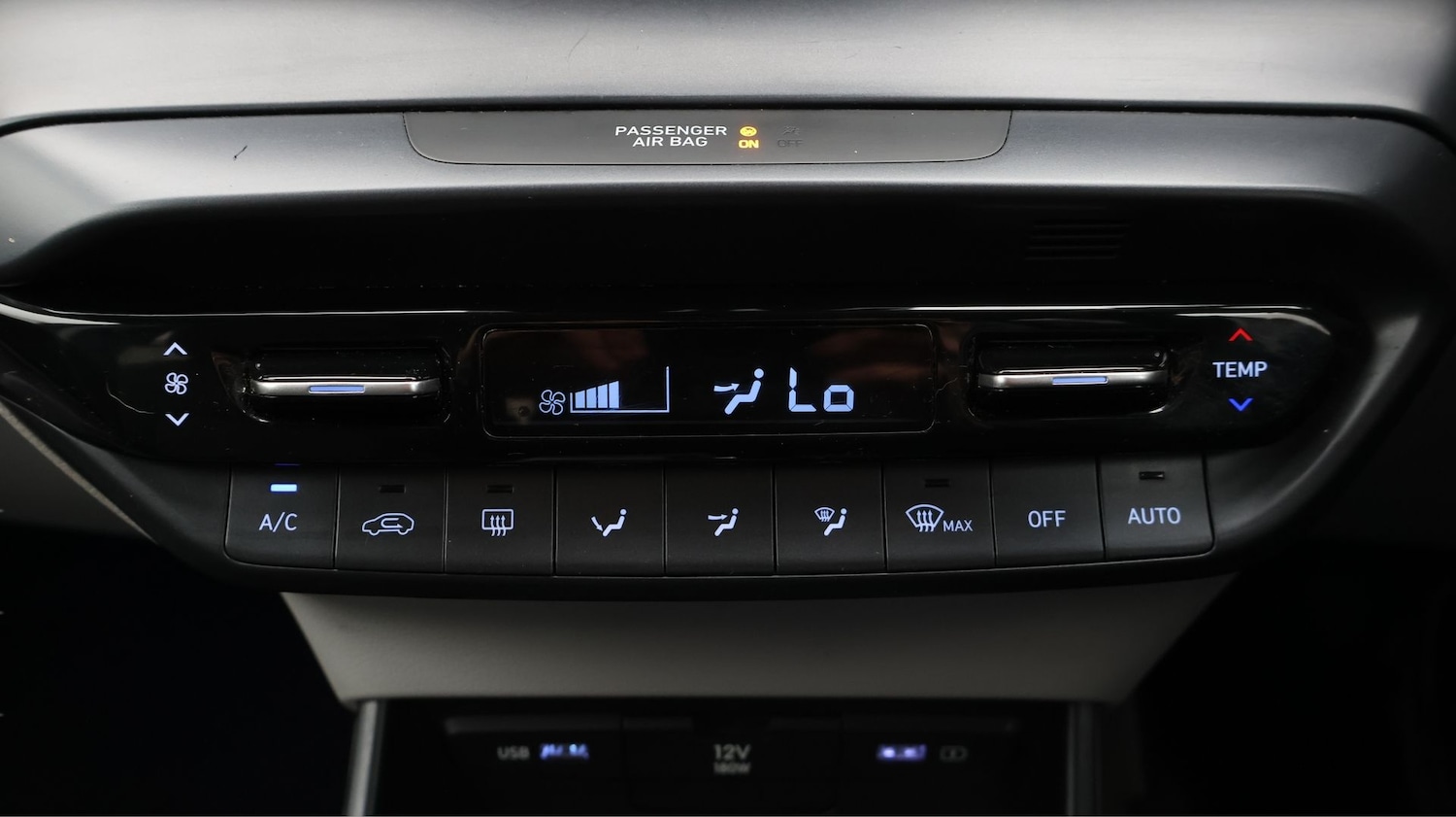 Used Hyundai BAYON 2024 for sale - 77779520: Photo 12