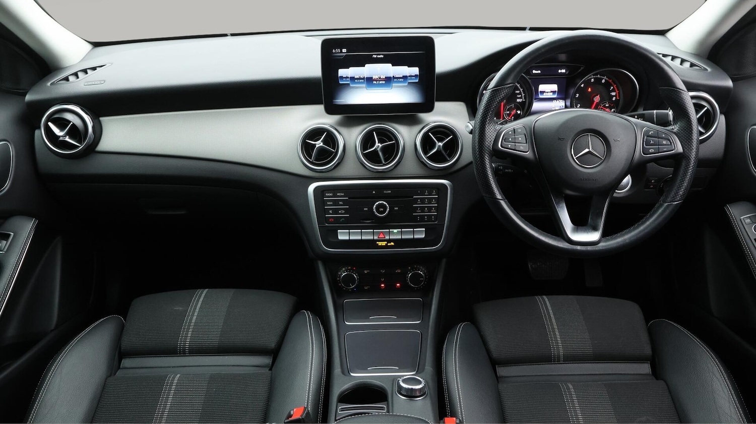 Used Mercedes-Benz GLA 2019 for sale - 76151651: Photo 19