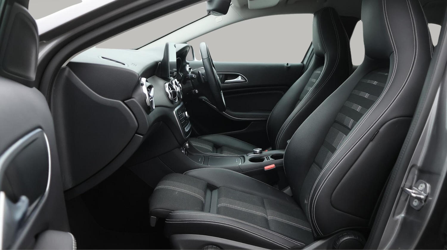 Used Mercedes-Benz GLA 2019 for sale - 76151651: Photo 21