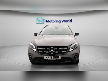 Used Mercedes-Benz GLA 2019 for sale - 76151651: Photo 3