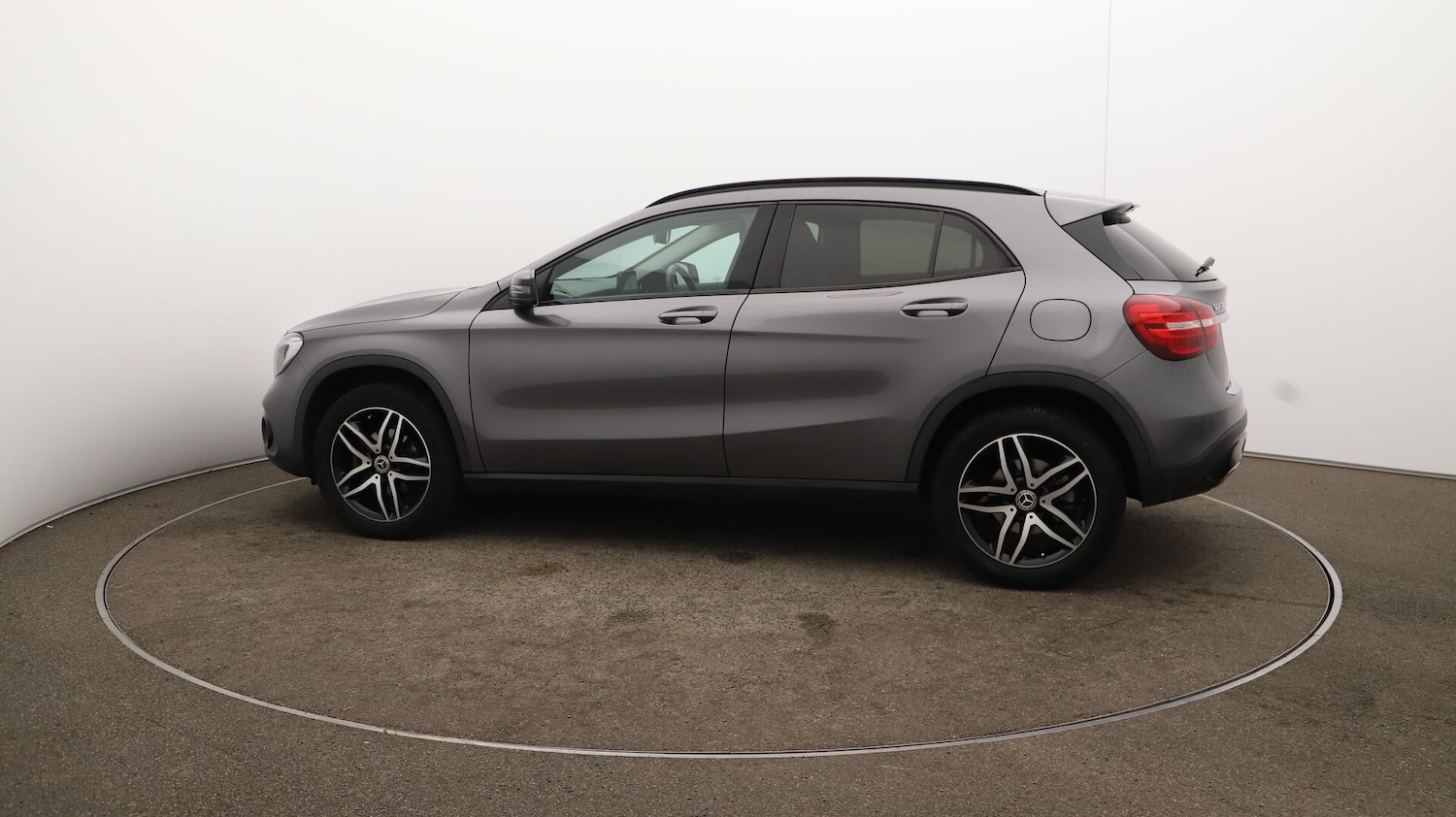Used Mercedes-Benz GLA 2019 for sale - 76151651: Photo 57