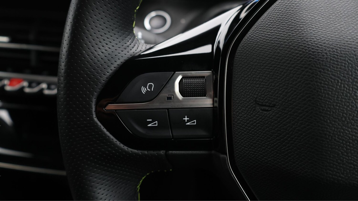 Used Peugeot 2008 2021 for sale - 77251021: Photo 23