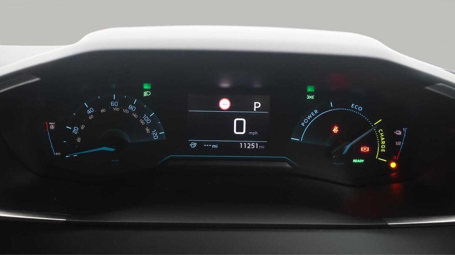 Used Peugeot 2008 2022 for sale - 76549702: Photo 11