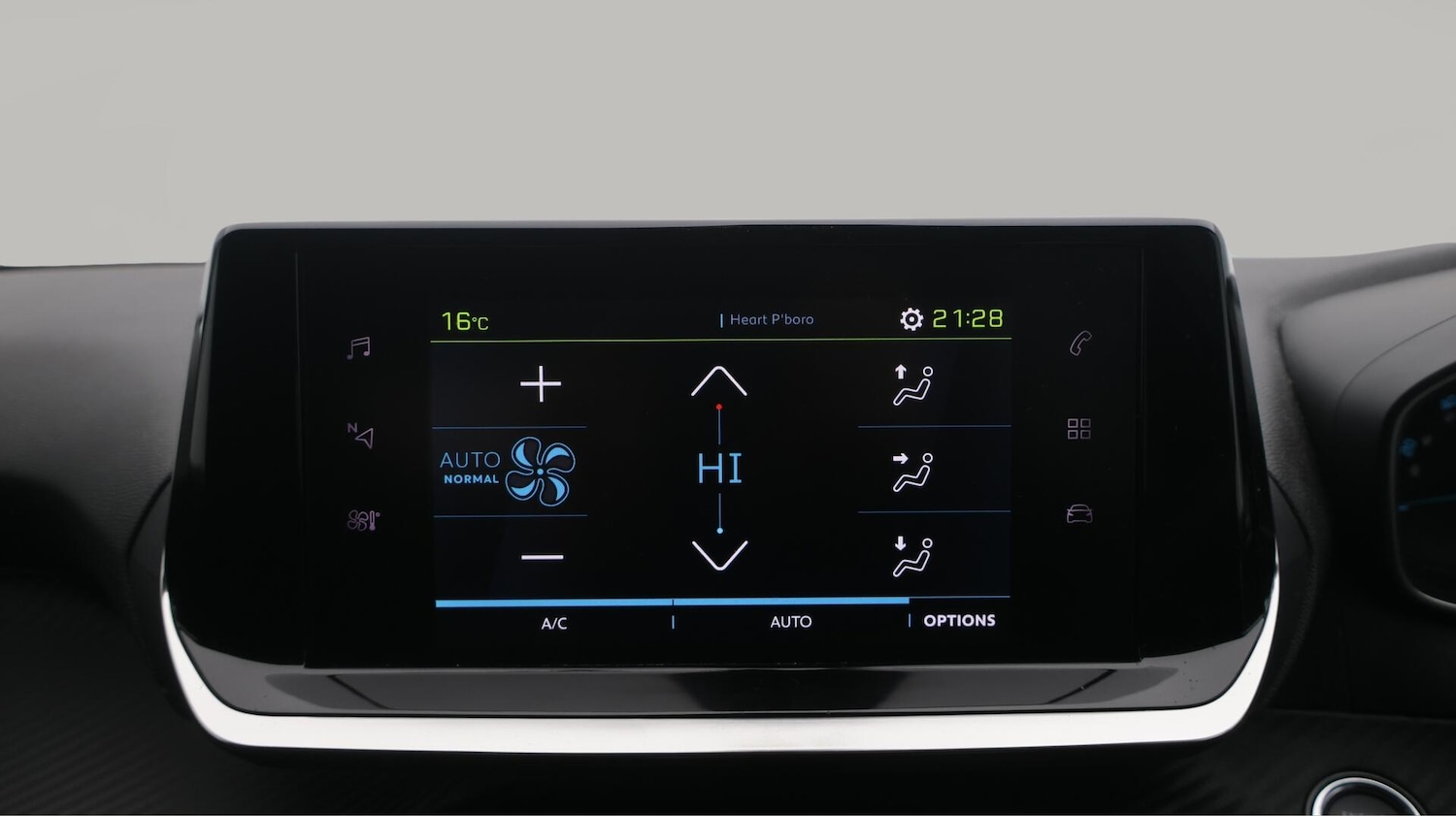 Used Peugeot 2008 2022 for sale - 76549702: Photo 13