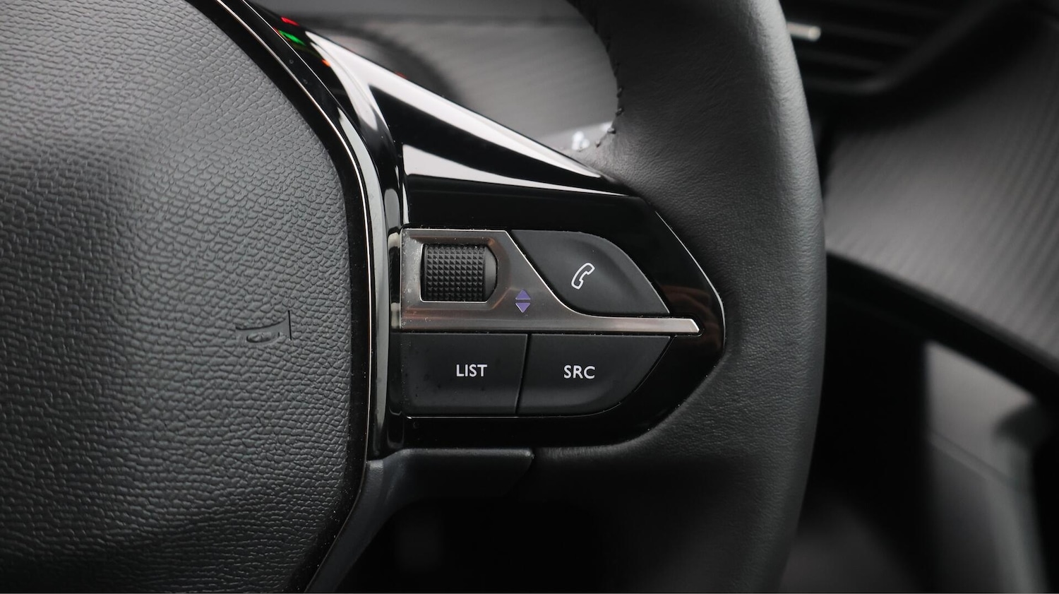 Used Peugeot 2008 2022 for sale - 76549702: Photo 25