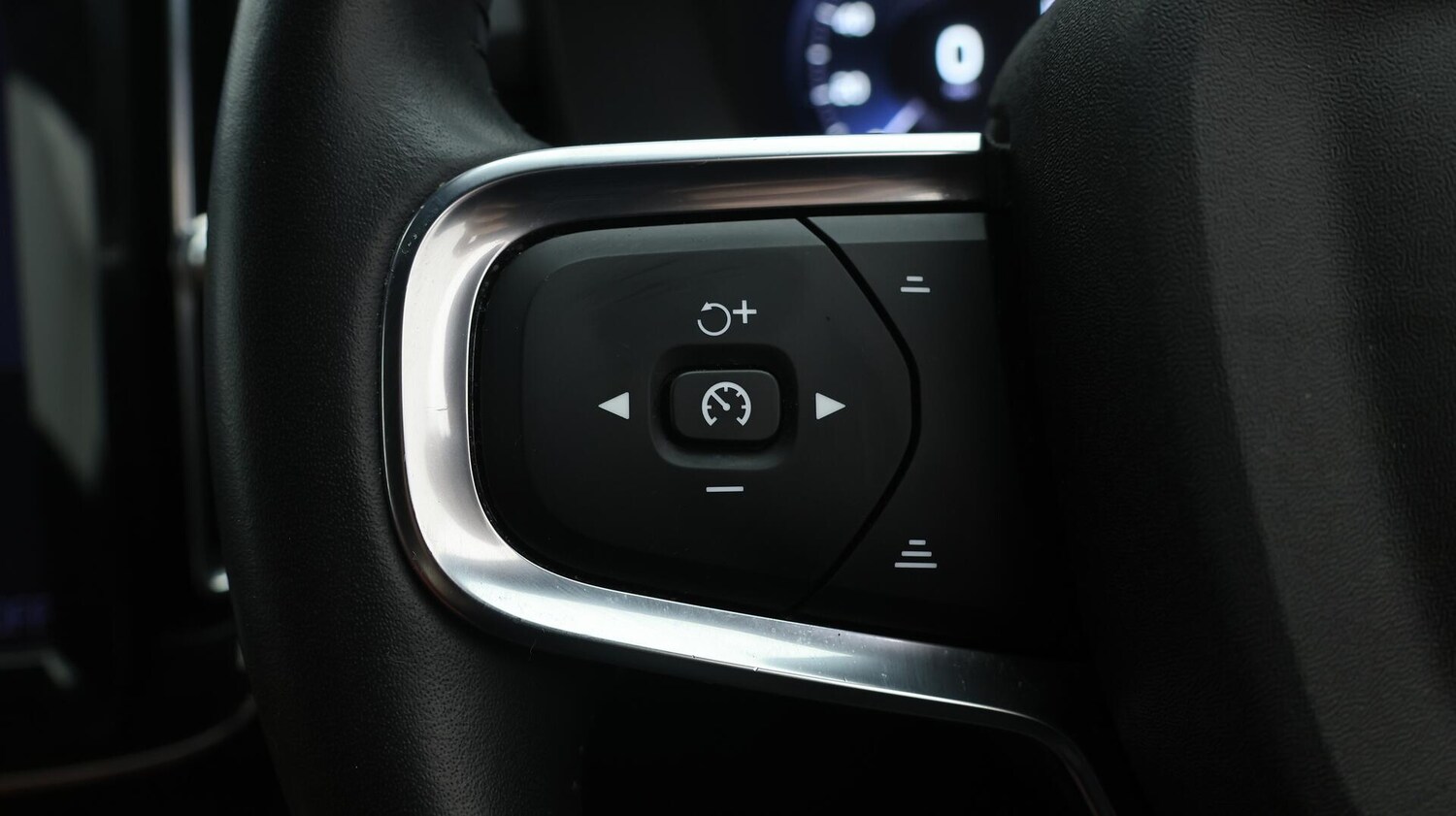 Used Volvo XC40 2020 for sale - 75991186: Photo 23
