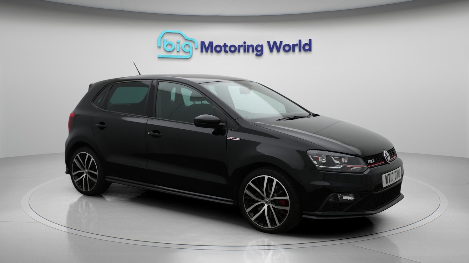 Used Volkswagen Polo 2017 for sale - 76371625: Photo 2