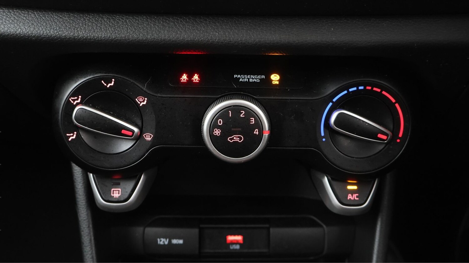 Used Kia Picanto 2022 for sale - 77902196: Photo 11