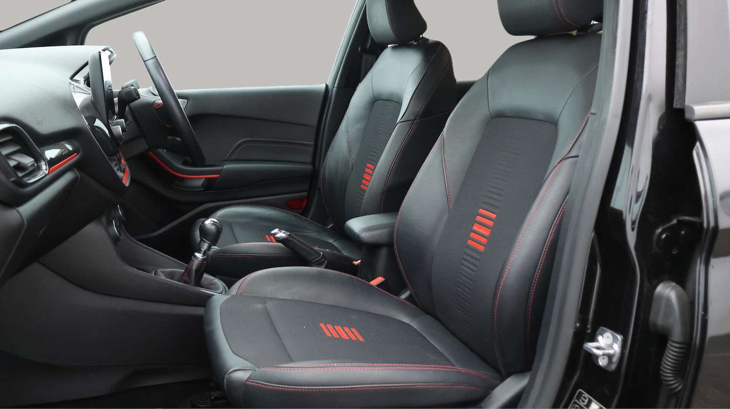 Used Ford Fiesta 2019 for sale - 76597371: Photo 15