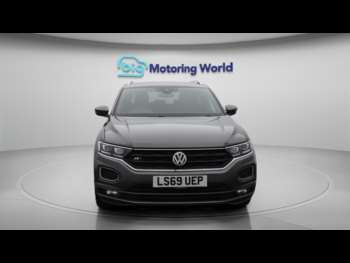 Used Volkswagen T-Roc 2019 for sale - 75060602: Photo