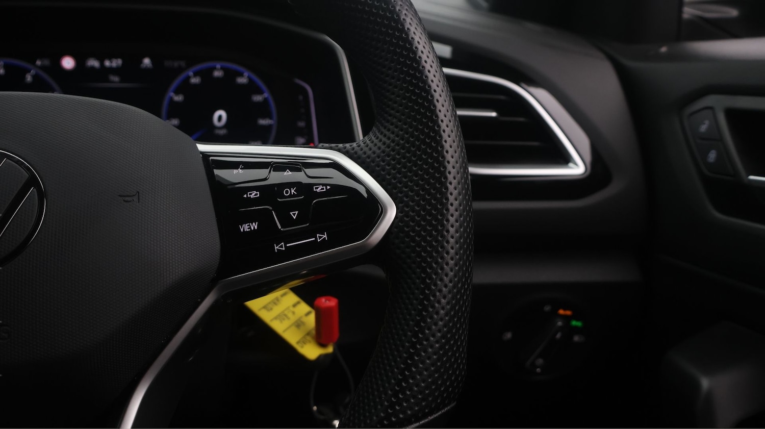 Used Volkswagen T-Roc 2022 for sale - 77778577: Photo 22