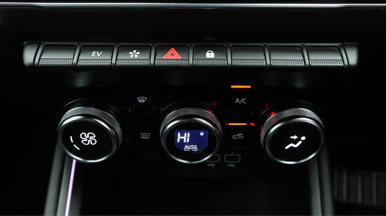 Used Renault Clio 2023 for sale - 76380701: Photo 12