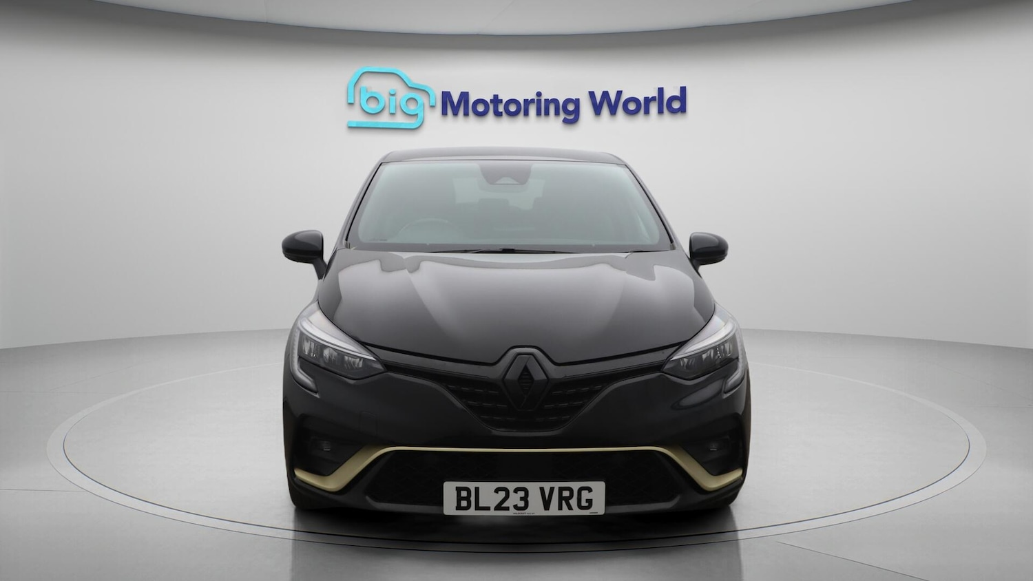 Used Renault Clio 2023 for sale - 76380701: Photo 2