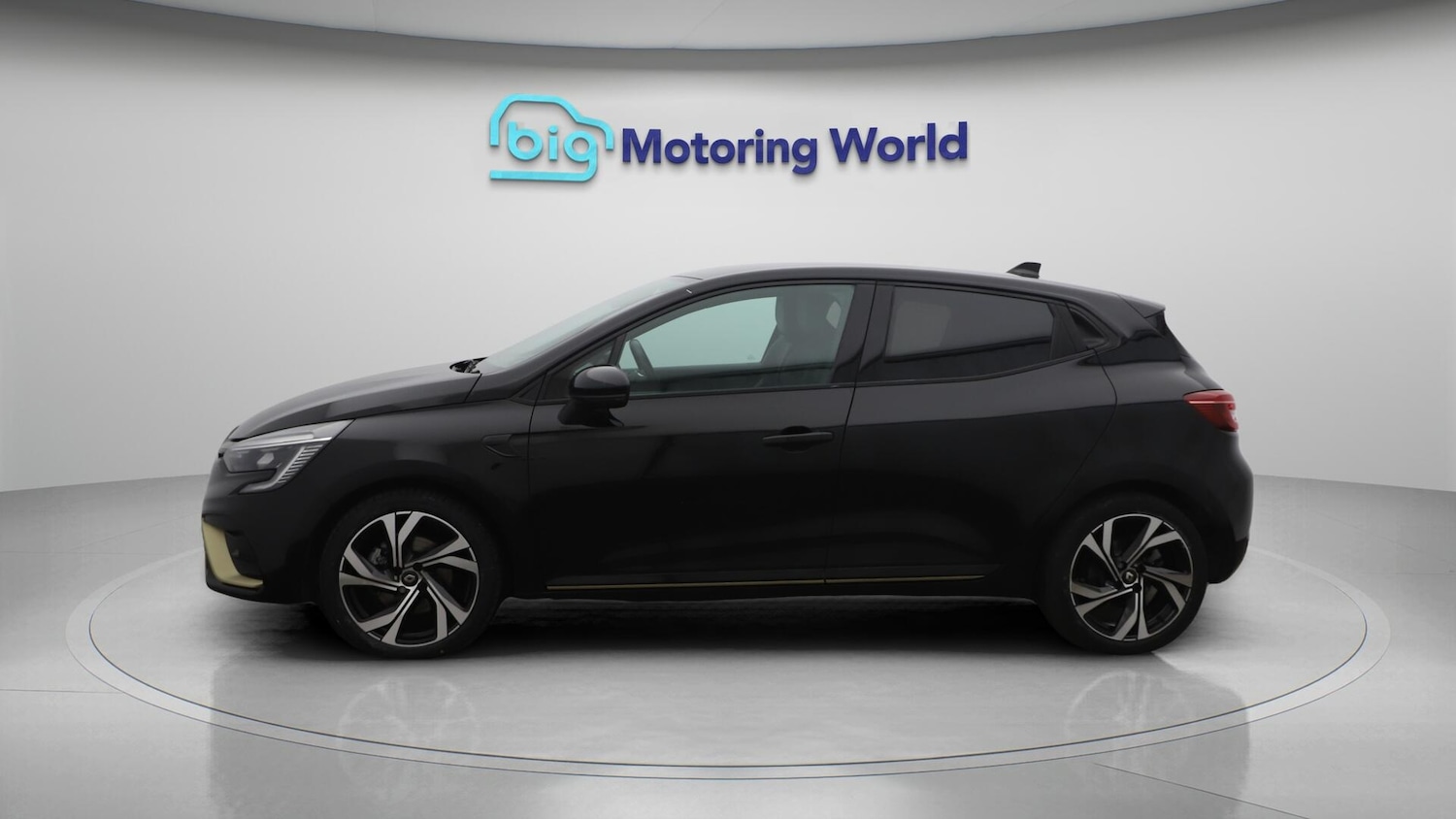 Used Renault Clio 2023 for sale - 76380701: Photo 4
