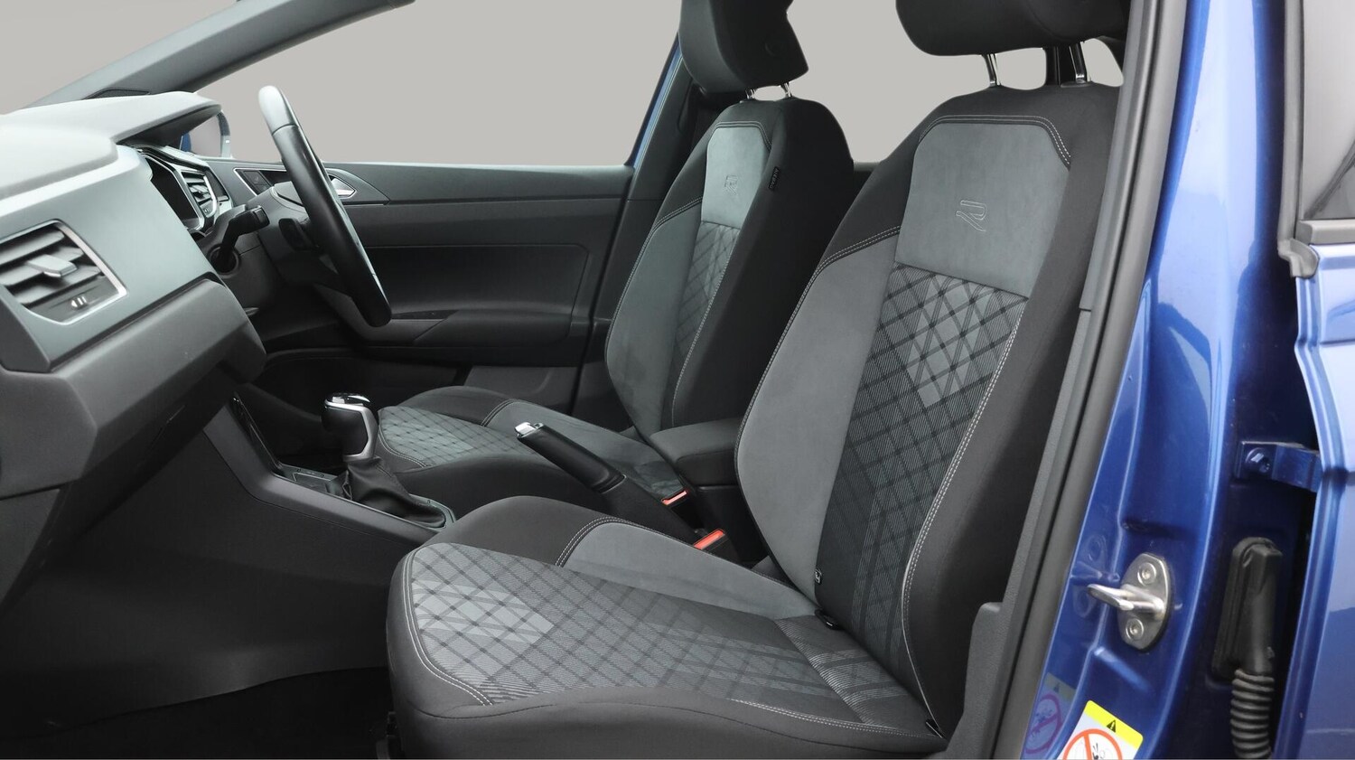 Used Volkswagen Polo 2022 for sale - 76152858: Photo 15