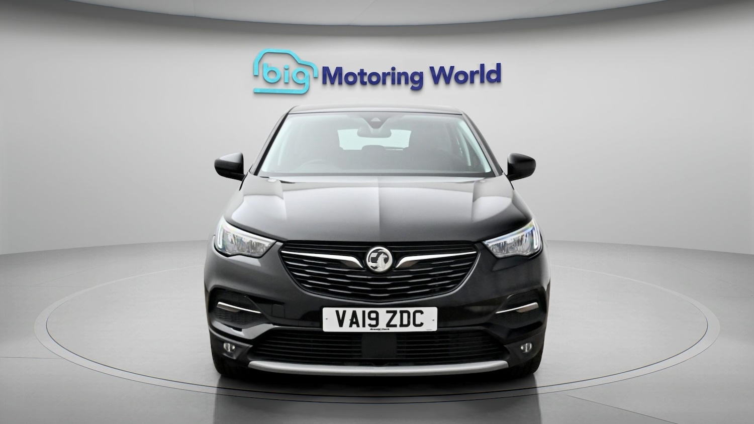 Used Vauxhall Grandland X 2019 for sale - 77933930: Photo 2