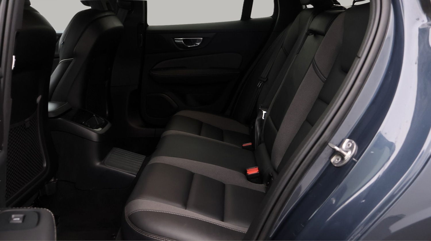 Used Volvo V60 2022 for sale - 77610184: Photo 16