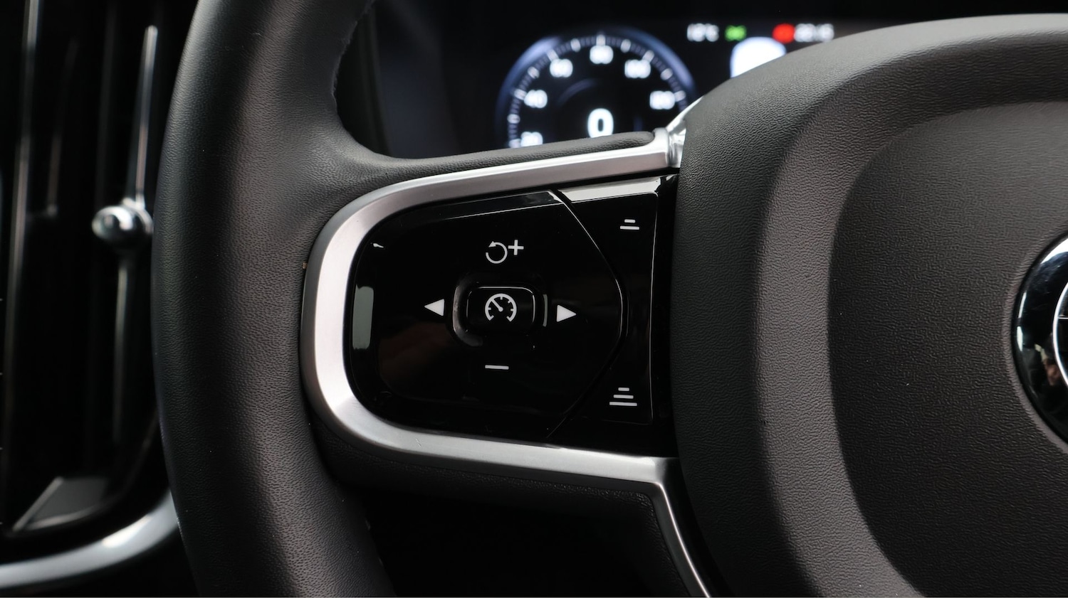 Used Volvo V60 2022 for sale - 77610184: Photo 22