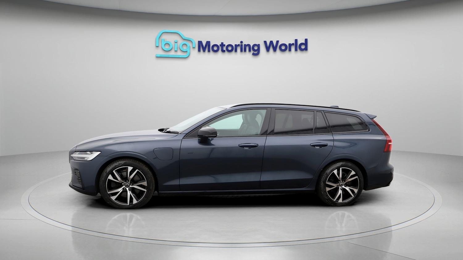 Used Volvo V60 2022 for sale - 77610184: Photo 4